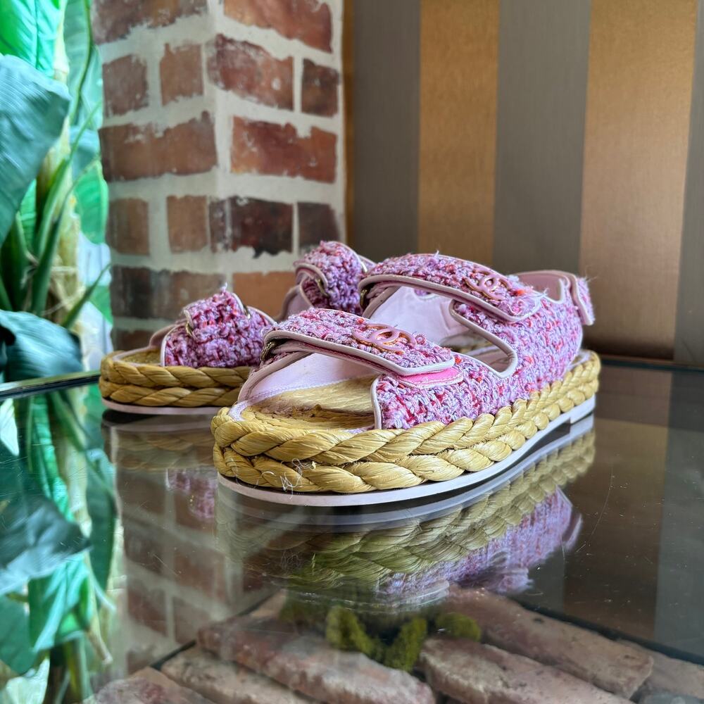 CHANEL Pink Tweed Patent Leather Trim Sandals SZ 39 (US 9) - Picture 3 of 13